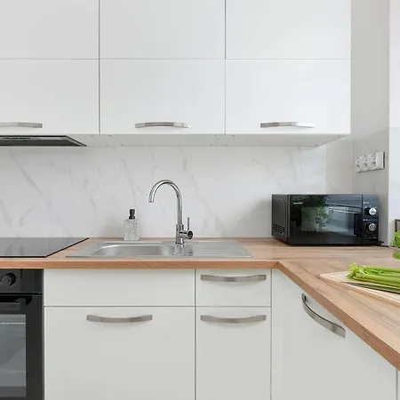 Cosy With A Balcony For 6 People In A Neighbourhood By Renters * Zoppot