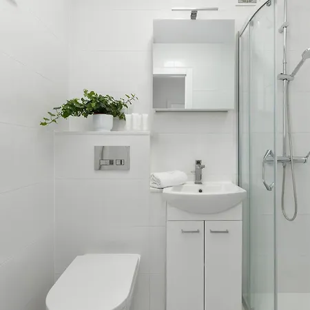 Apartment Cosy With A Balcony For 6 People In A Neighbourhood By Renters